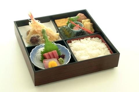松花堂弁当 2,700円