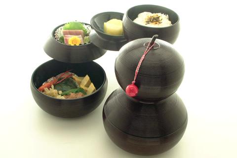 お子様用ひょうたん弁当 2,800円 ※2歳~10歳くらいのお子様を対象としています