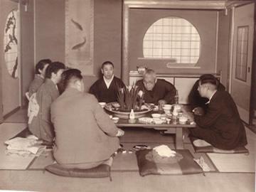 市川猿之助さんが当店の鯉の間でお食事しています